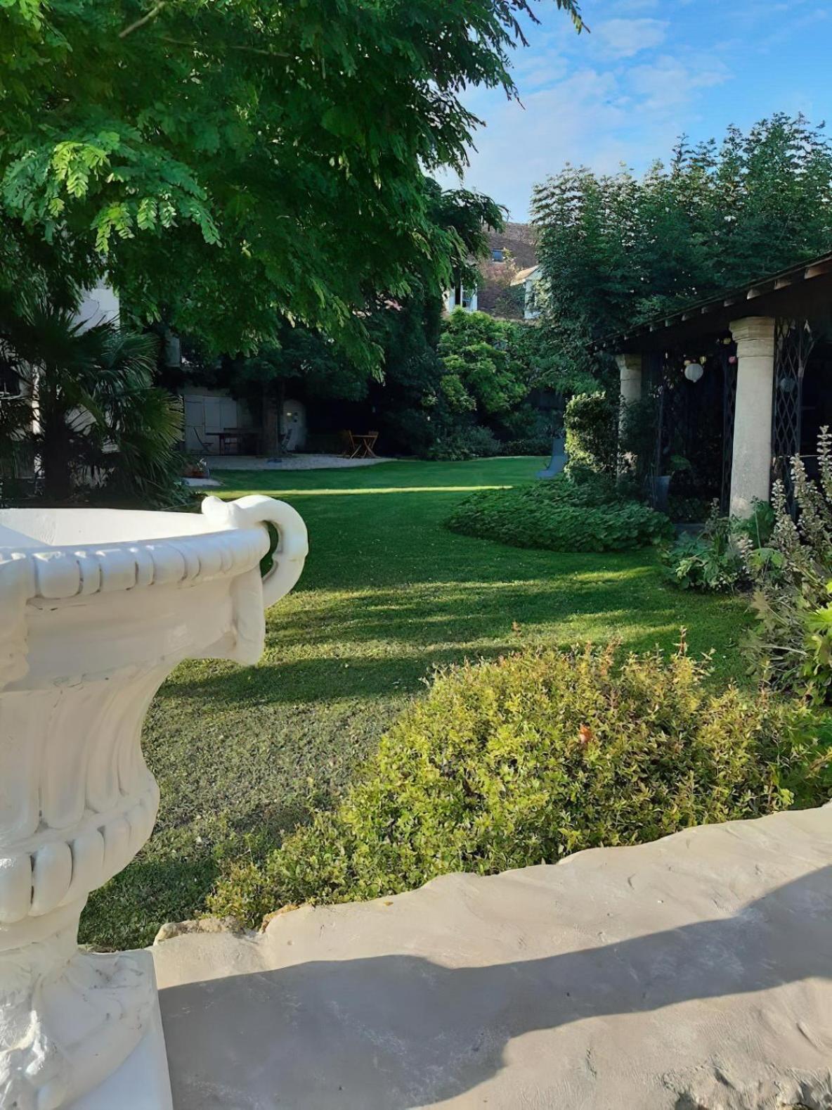 Domaine Les Feuillants Hotel Crouzilles Екстериор снимка