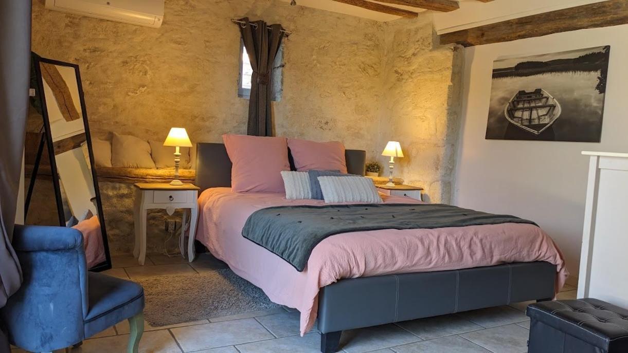 Domaine Les Feuillants Hotel Crouzilles Стая снимка