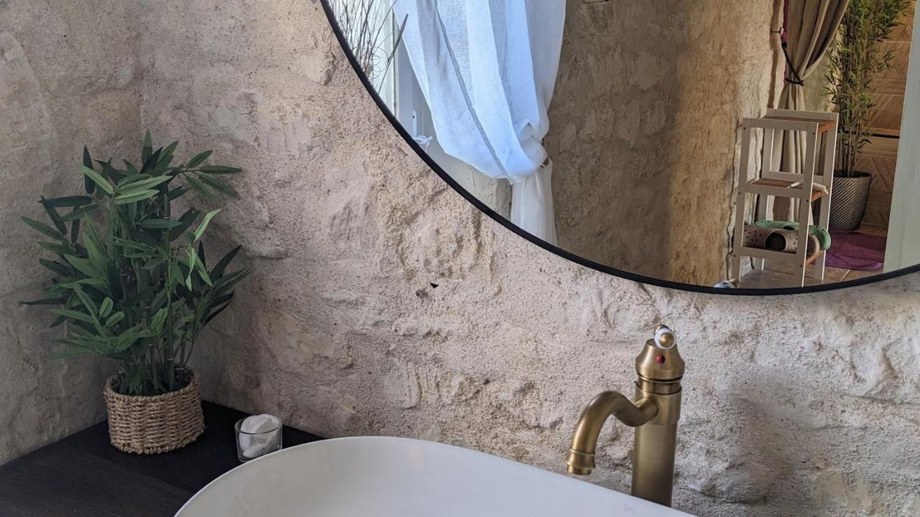 Domaine Les Feuillants Hotel Crouzilles Стая снимка